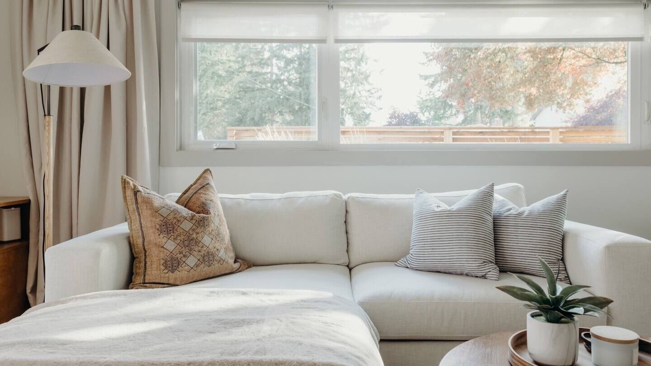 Photo of Livingroom in Silver Lake