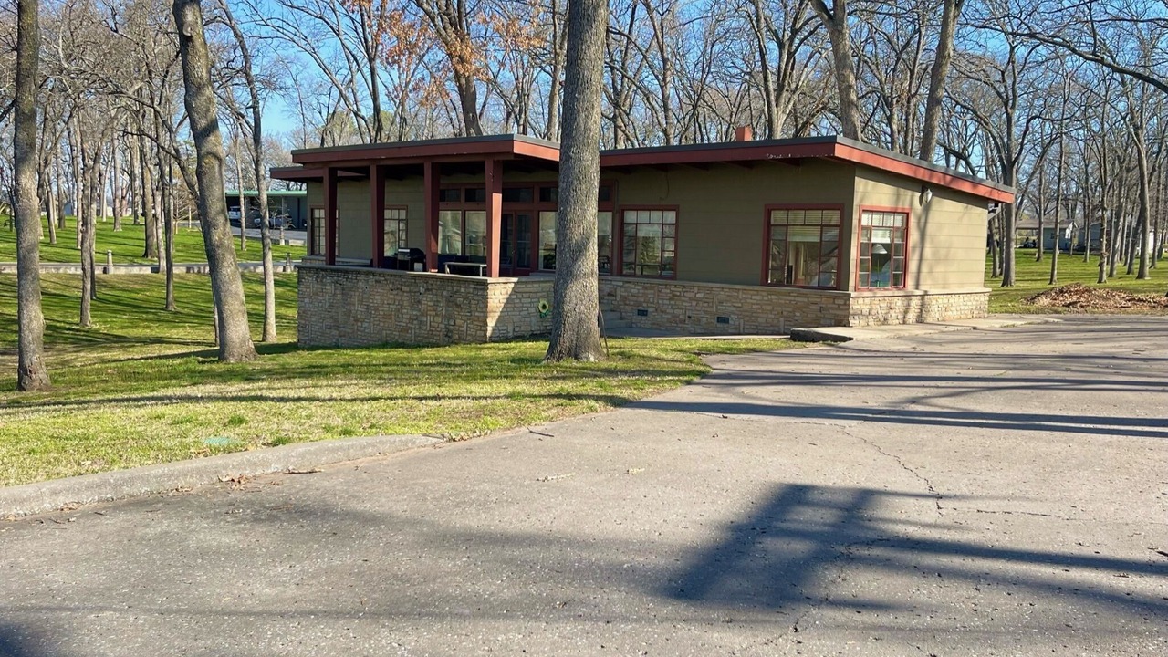 Photo of Outdoor in Cleora