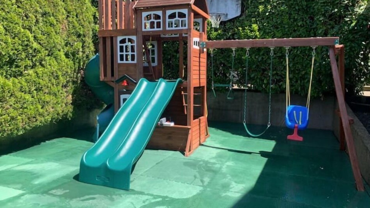 Photo of Others in Victor