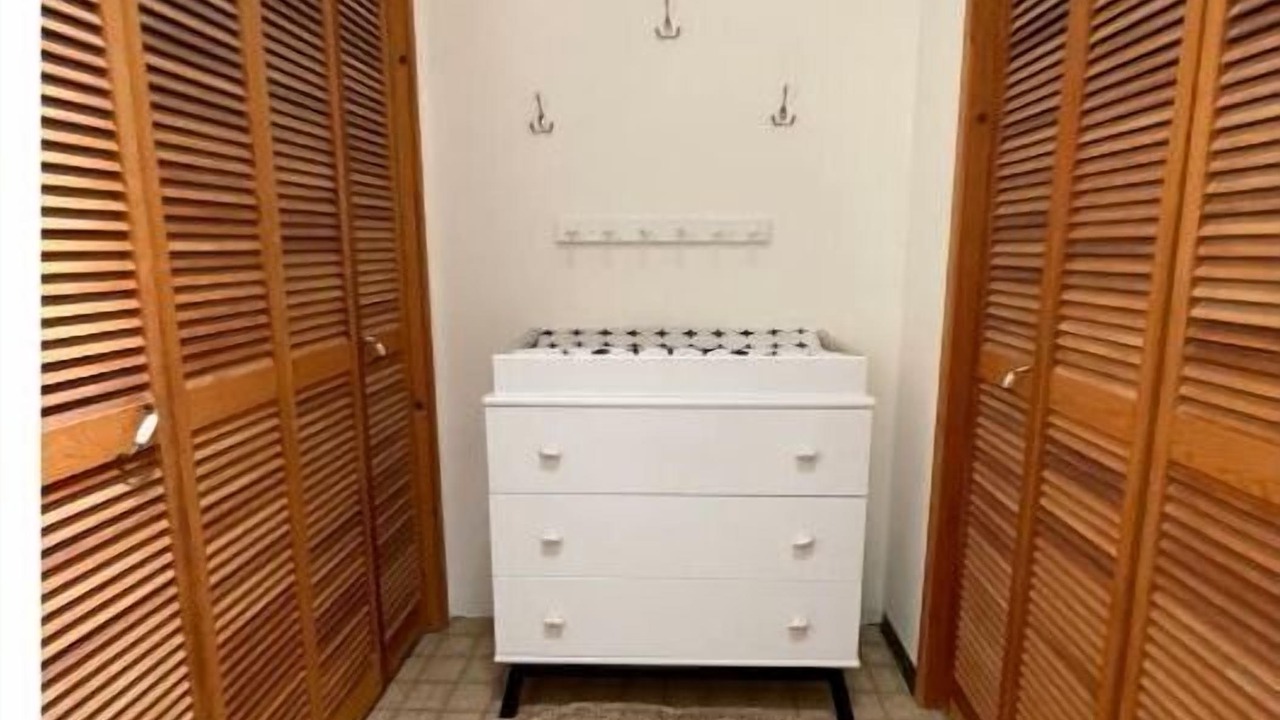 Photo of Others in Victor