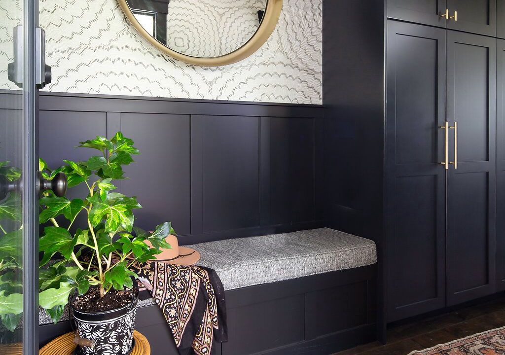 Photo of Others in Victor