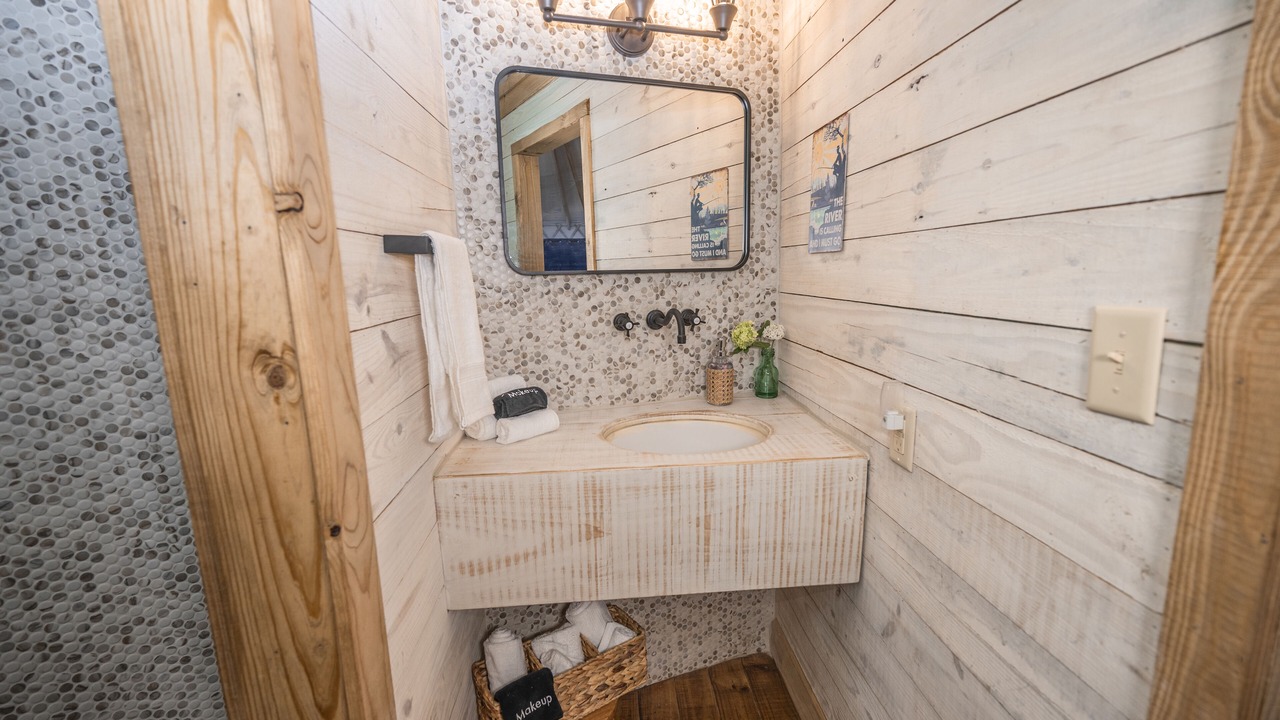 Photo of Bathroom in Bandera