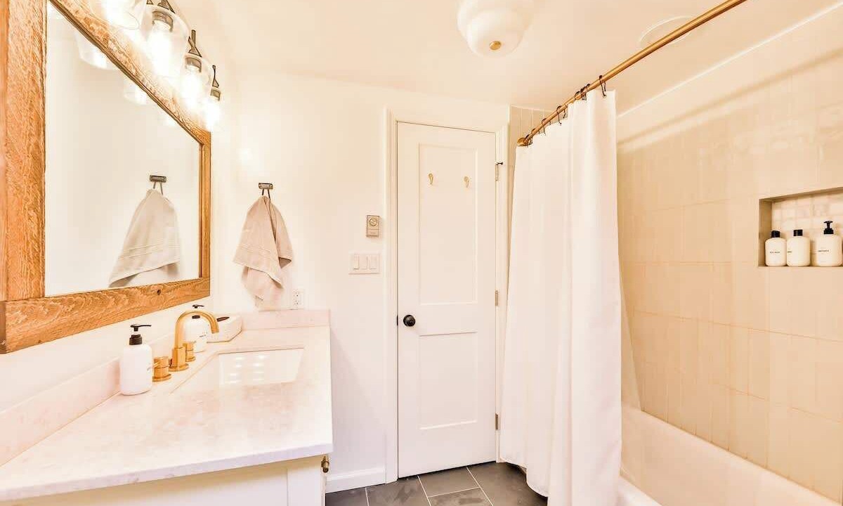 Photo of Bathroom in Jewett