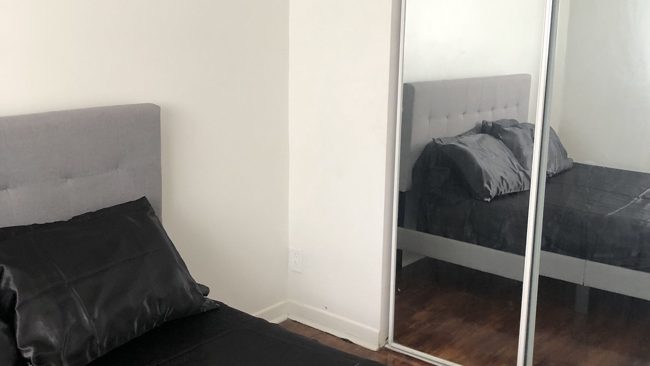 Photo of Bedroom in Longueuil