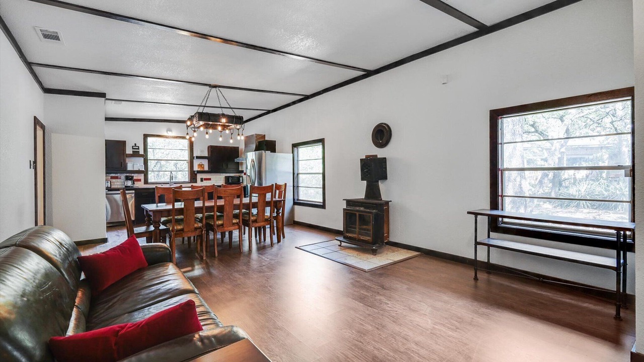 Photo of Livingroom in Flower Mound