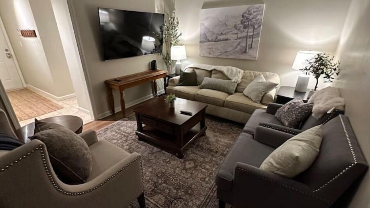 Photo of Livingroom in Broken Arrow