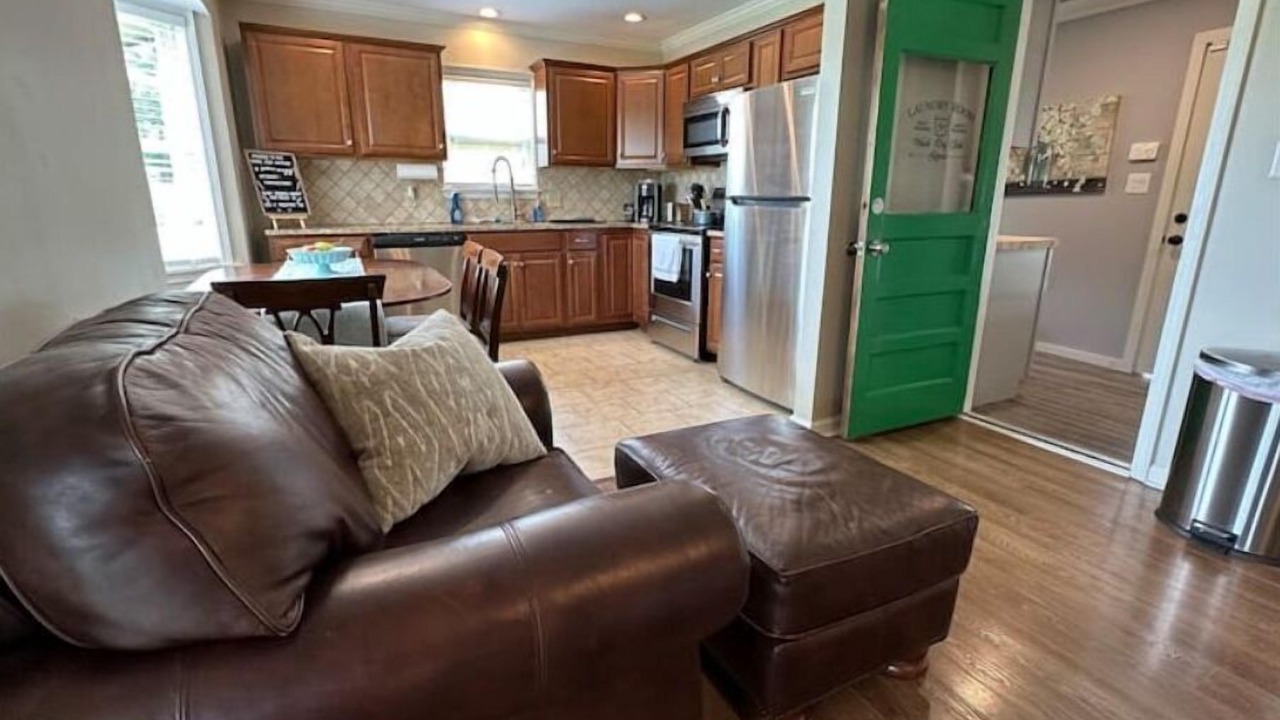 Photo of Livingroom in Broken Arrow