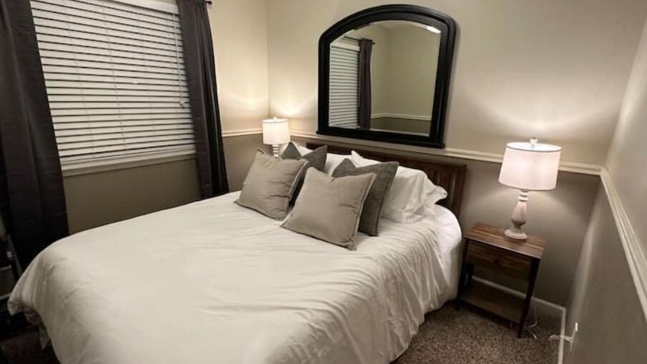 Photo of Bedroom in Broken Arrow