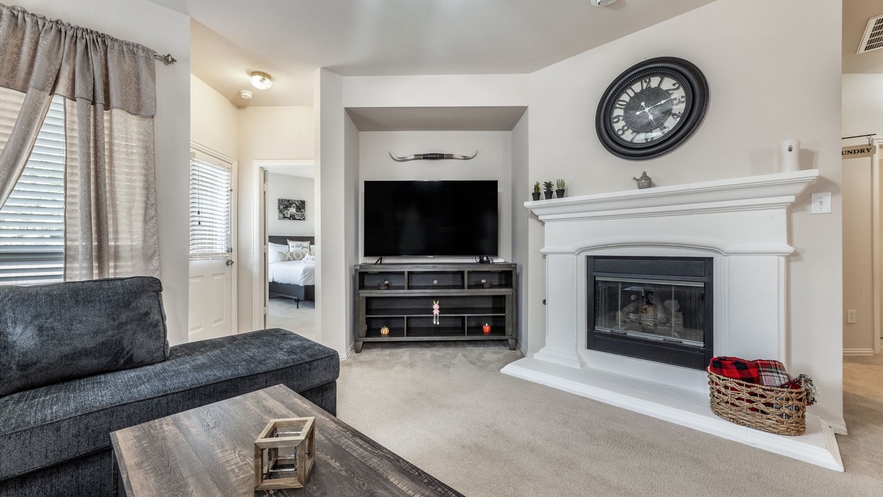 Photo of Livingroom in Keller