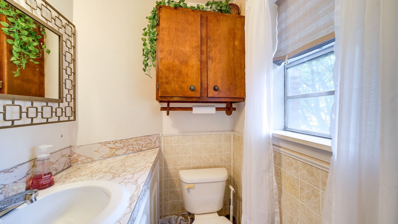 Photo of Bathroom in Bixby