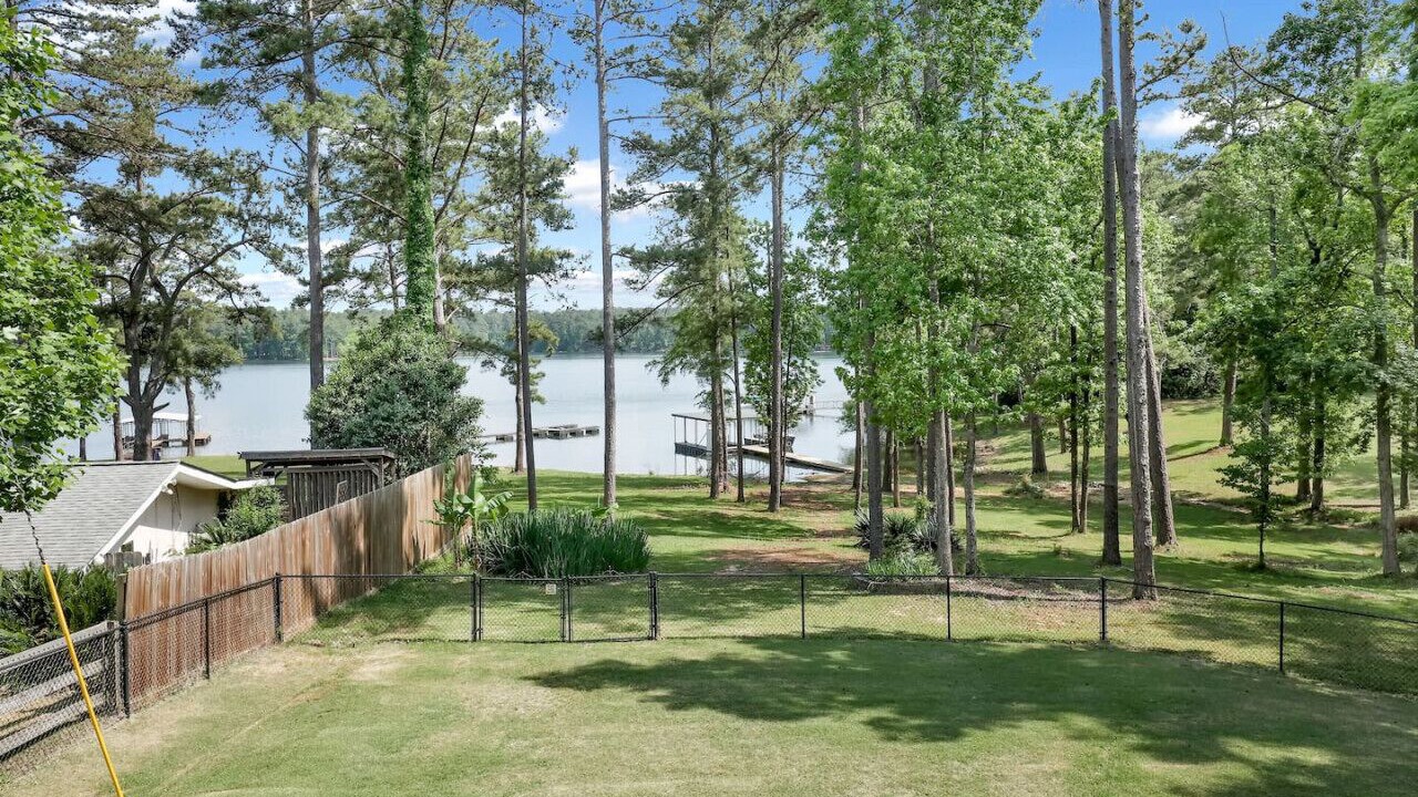 Photo of Outdoor in Appling