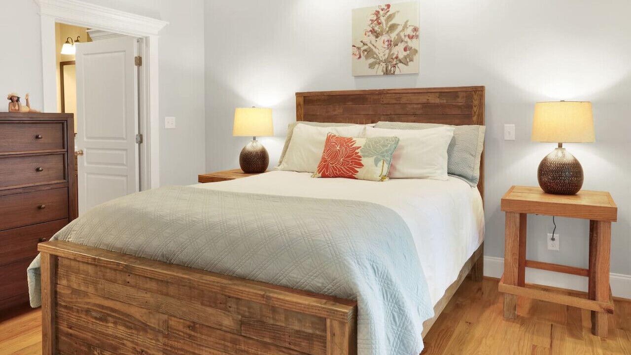 Photo of Bedroom in Appling