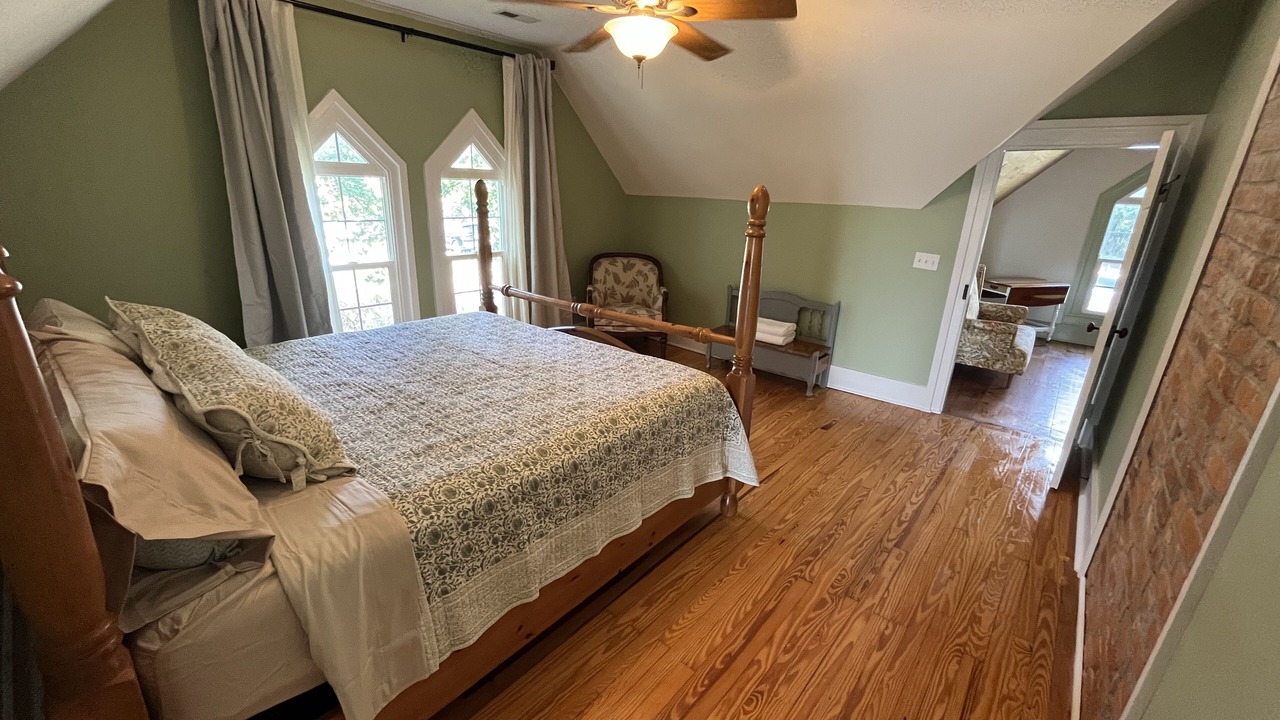 Photo of Bedroom in Blacksburg