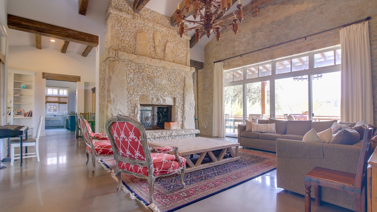 Photo of Livingroom in Austin