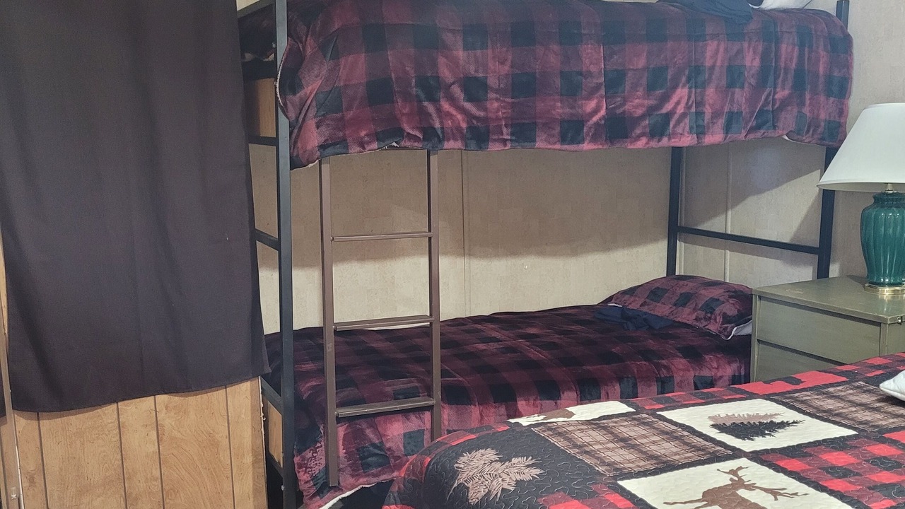 Photo of Bedroom in Alpine