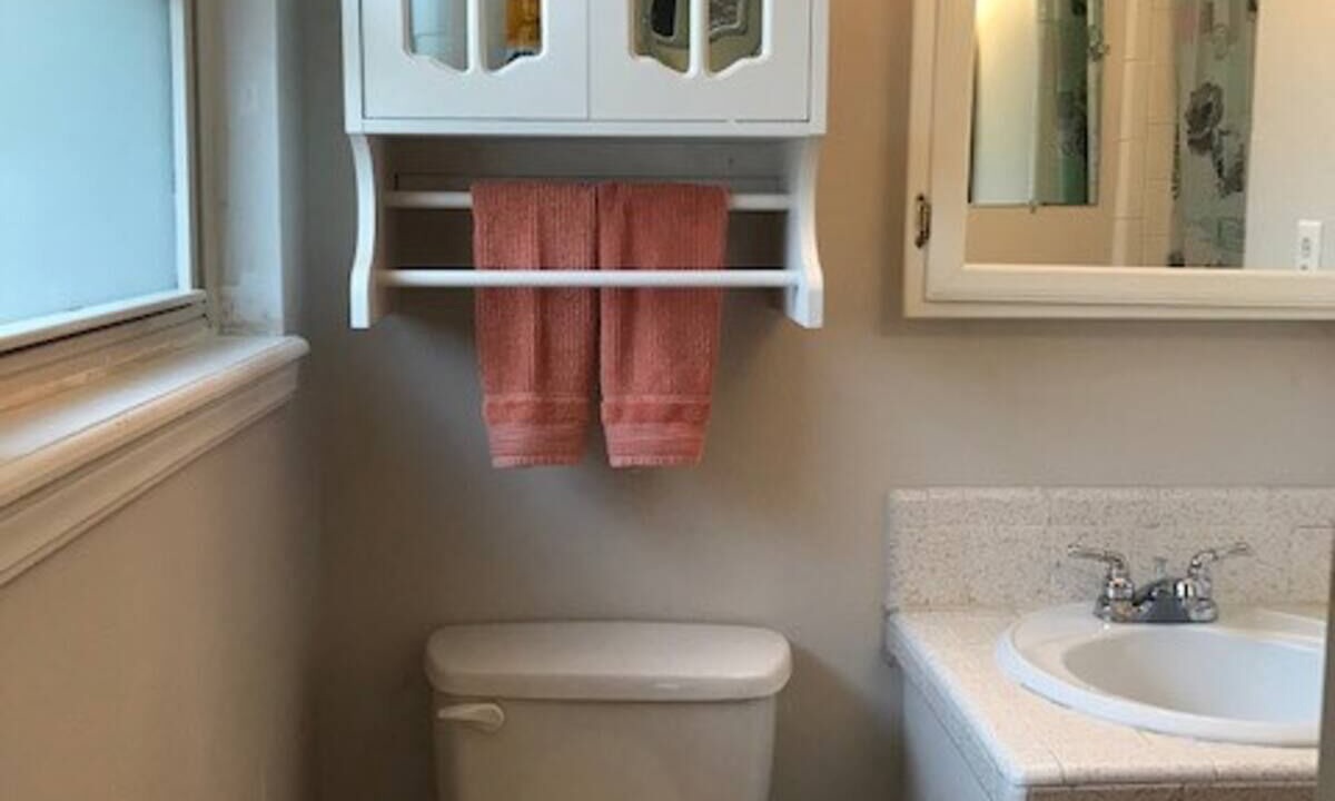 Photo of Bathroom in Grove