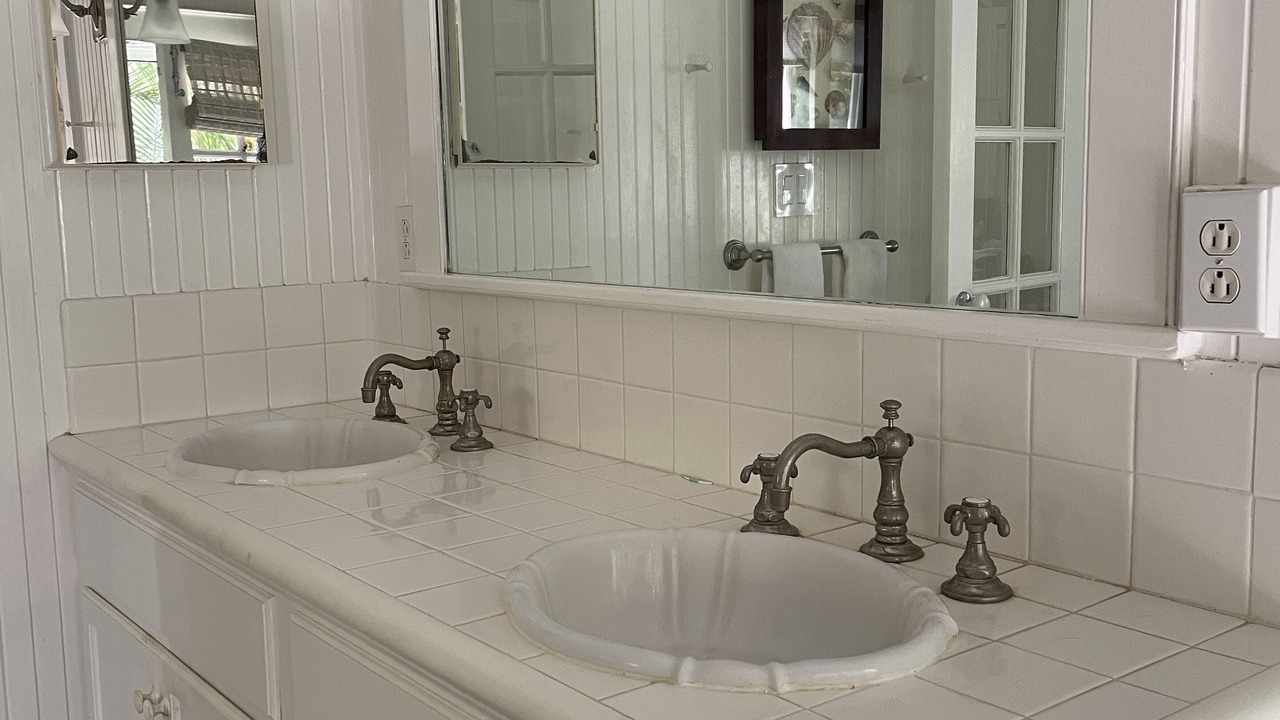 Photo of Bathroom in Poipu