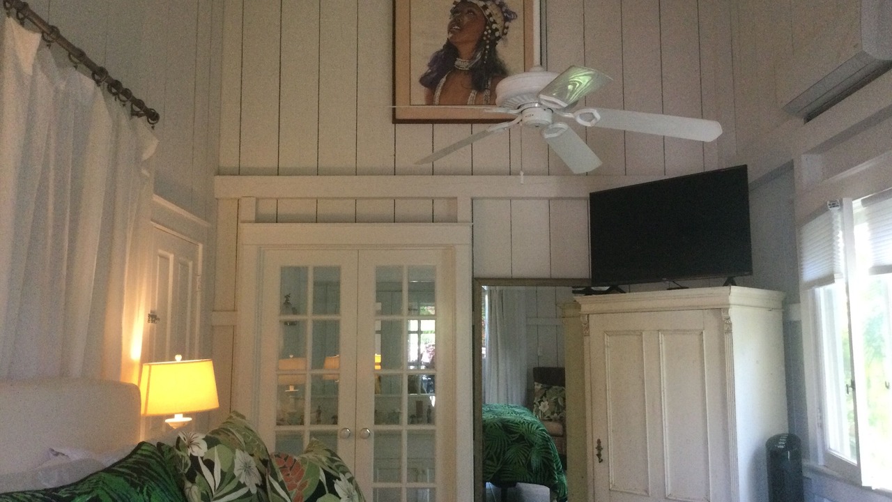 Photo of Bedroom in Poipu