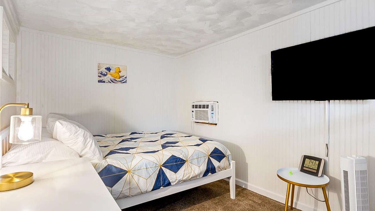 Photo of Bedroom in Gravois Mills