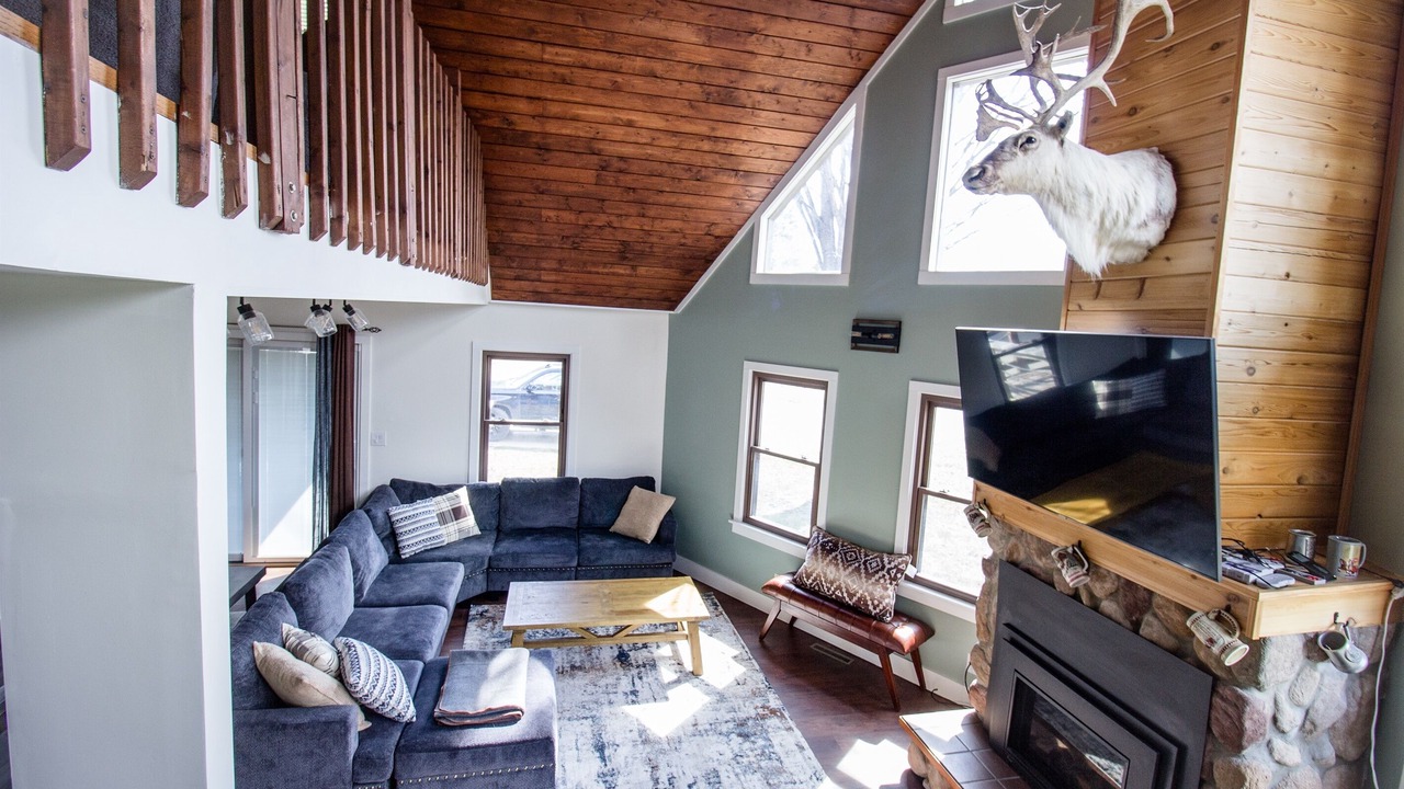 Photo of Livingroom in Reed City