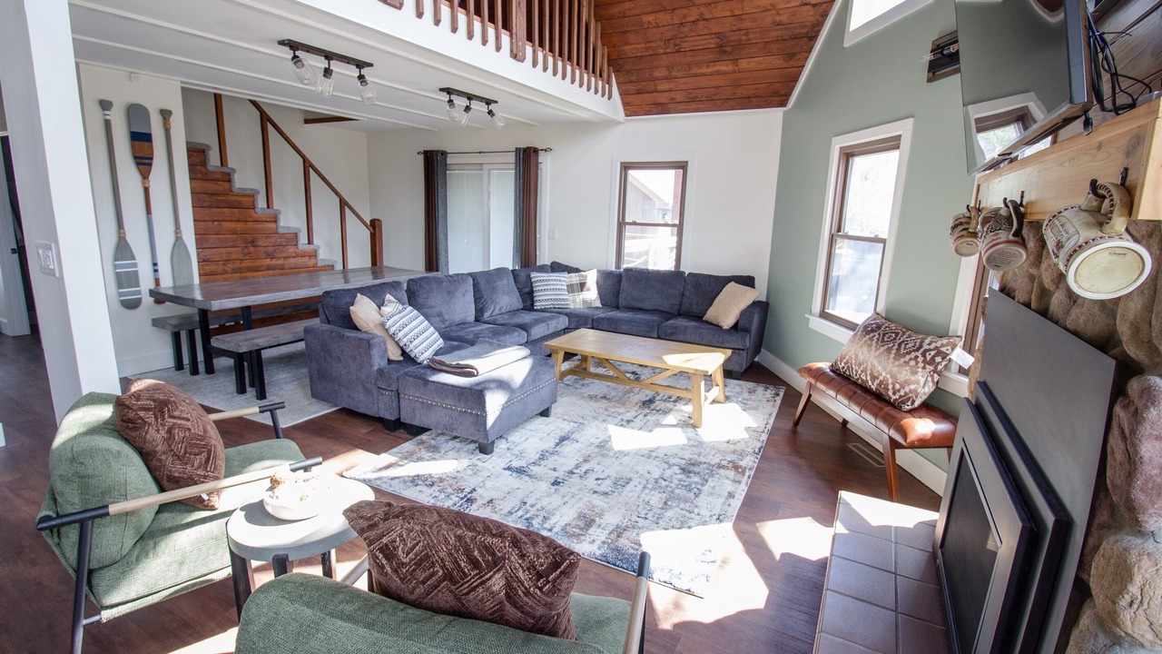 Photo of Livingroom in Reed City