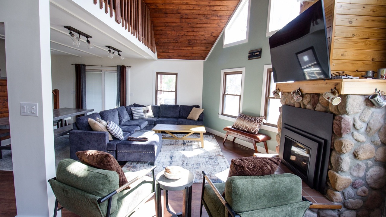 Photo of Livingroom in Reed City