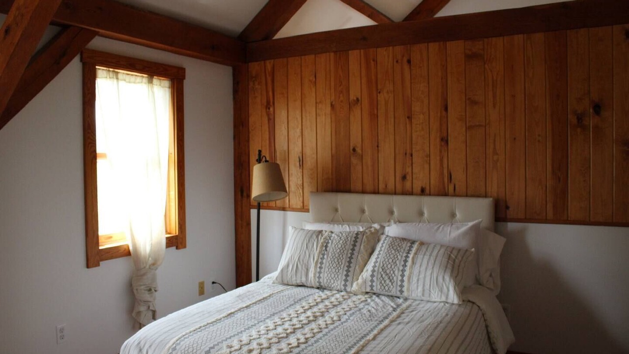 Photo of Bedroom in Etlan