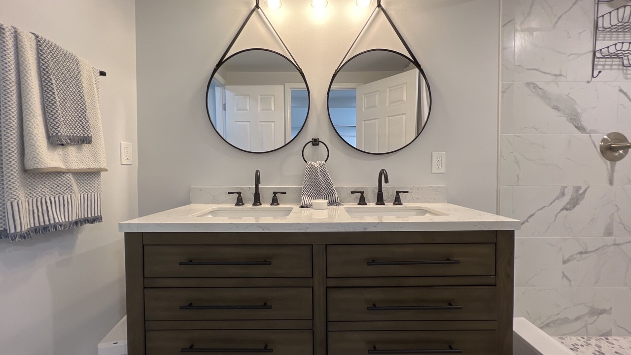 Photo of Bathroom in Dunean