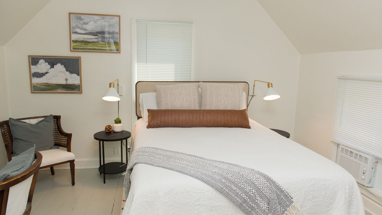 Photo of Bedroom in Ames