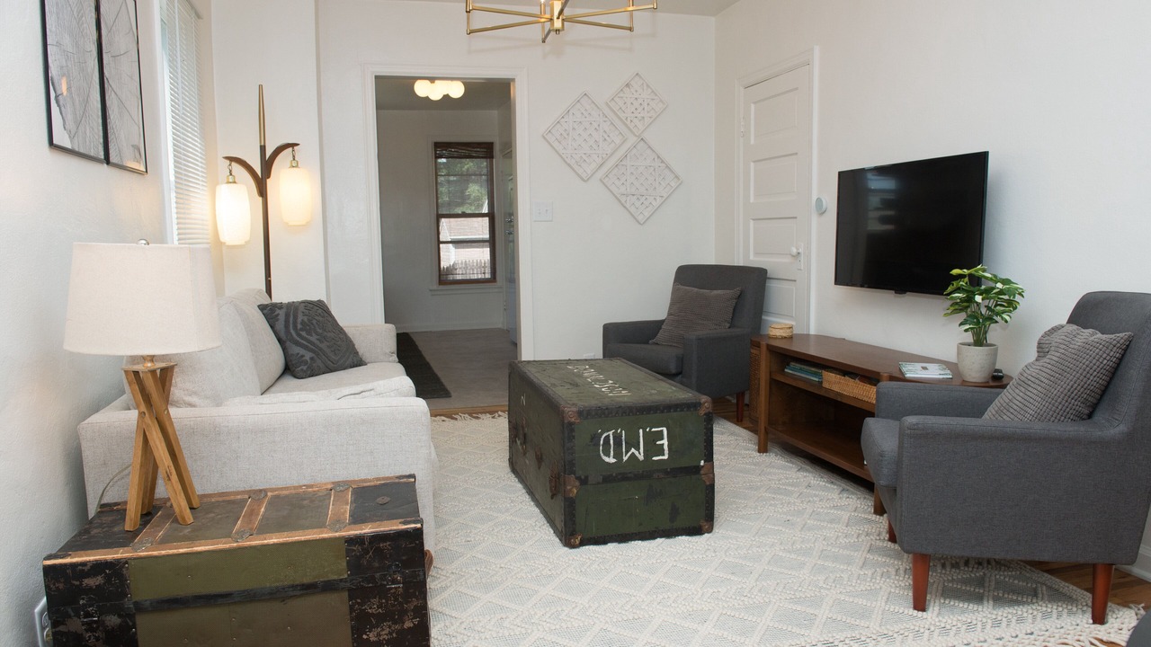 Photo of Livingroom in Ames
