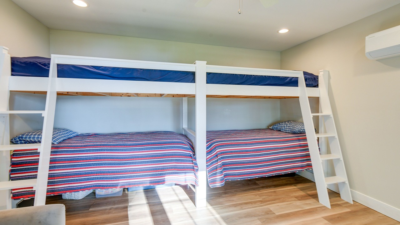 Photo of Bedroom in Center Ossipee