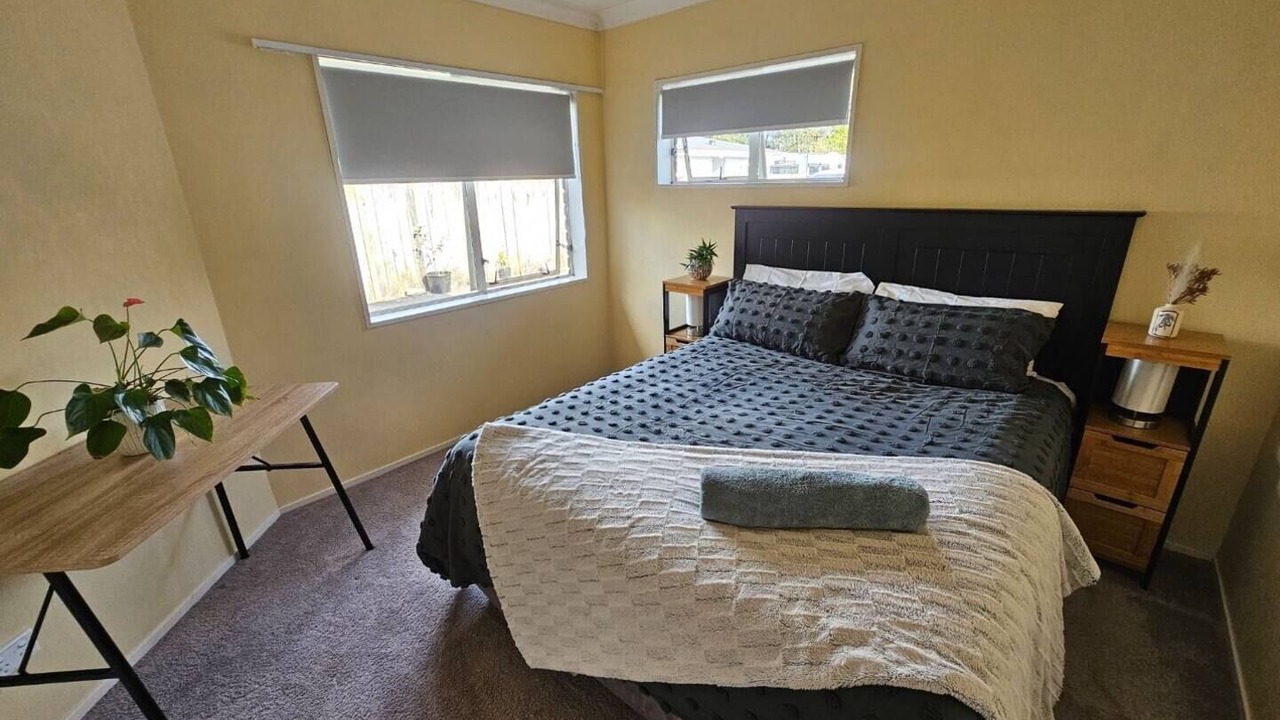 Photo of Bedroom in Otumoetai