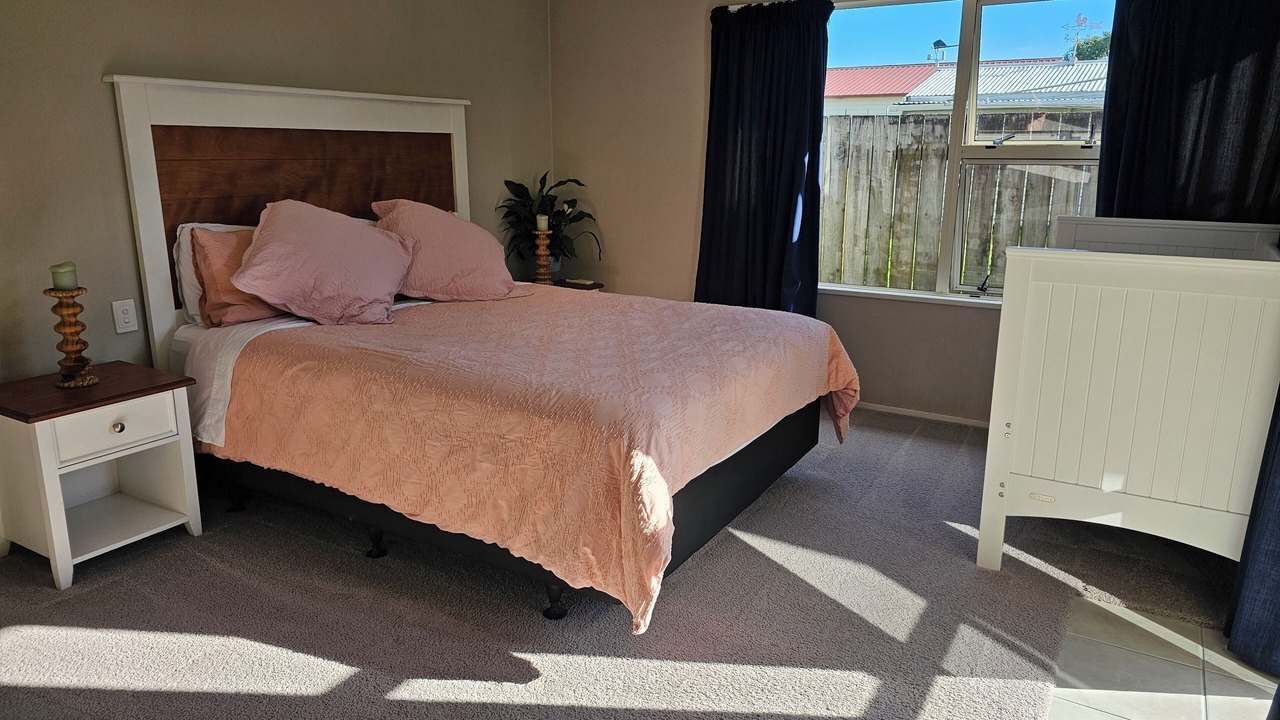 Photo of Bedroom in Otumoetai