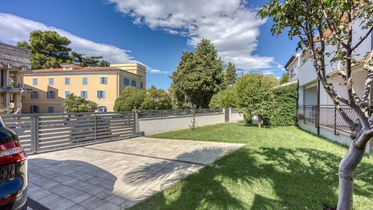 Photo of Outdoor in City Center
