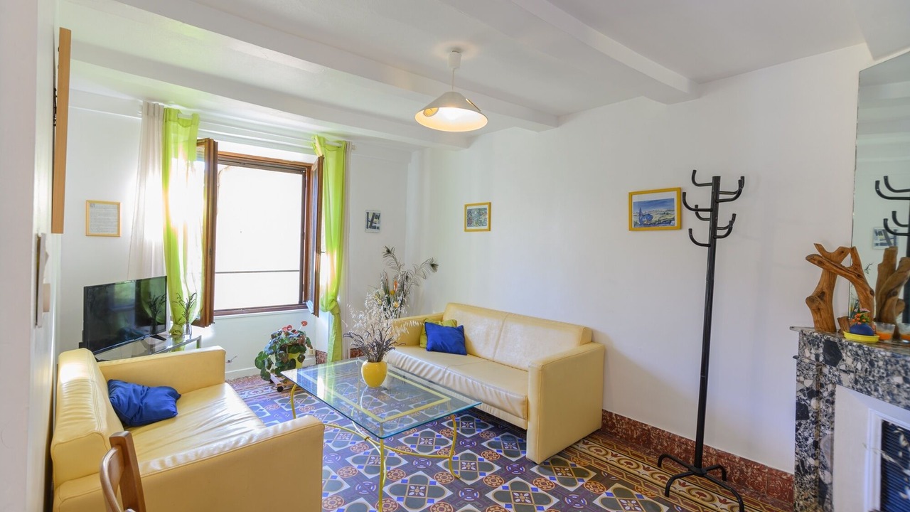 Photo of Livingroom in Largentiere