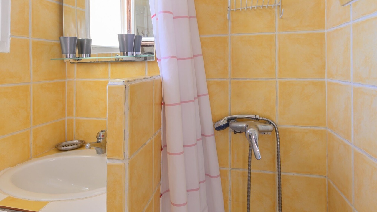 Photo of Bathroom in Largentiere
