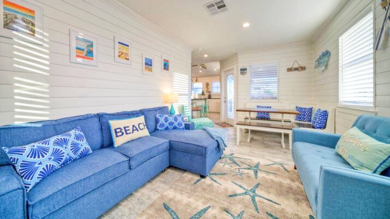 Photo of Bedroom in Leeward Sands