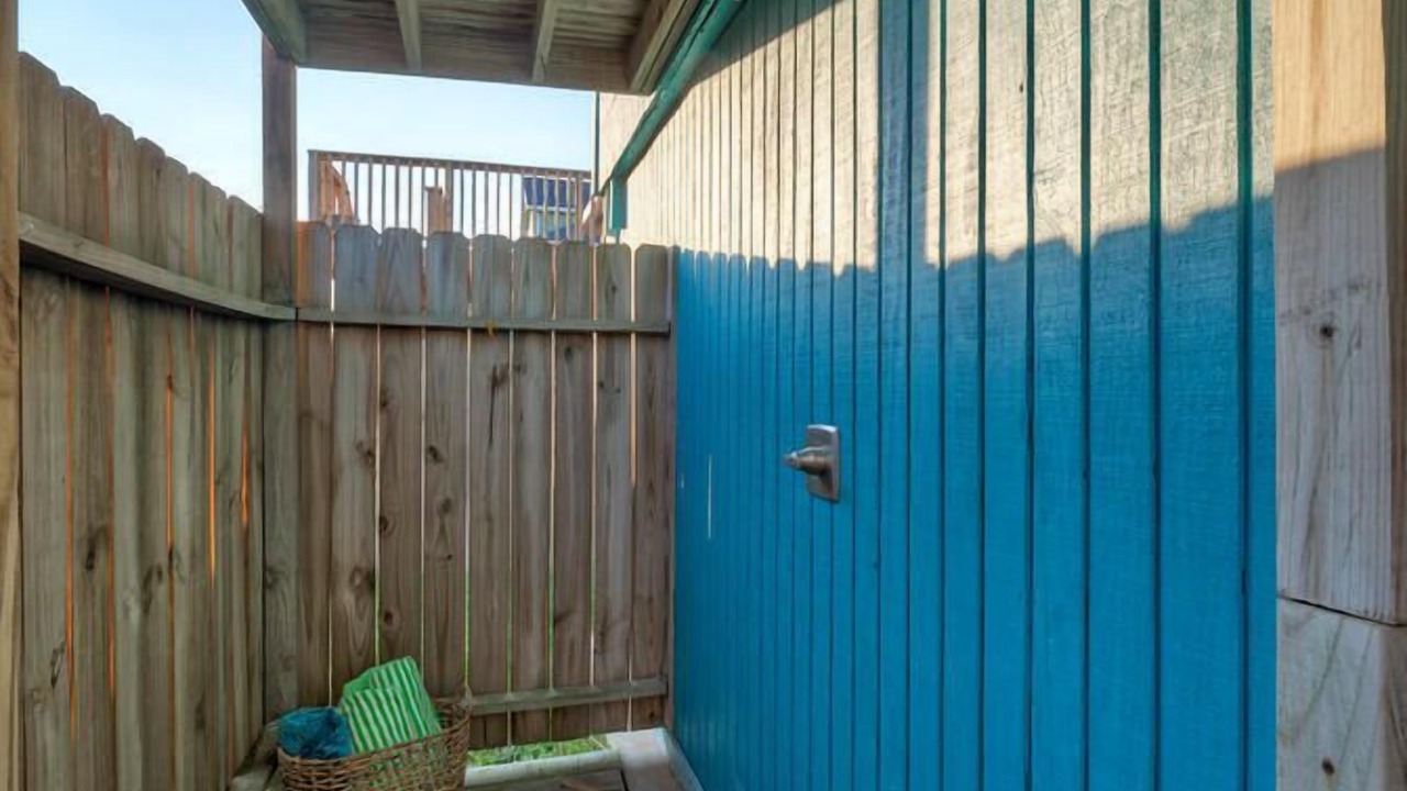 Photo of Outdoor in Leeward Sands