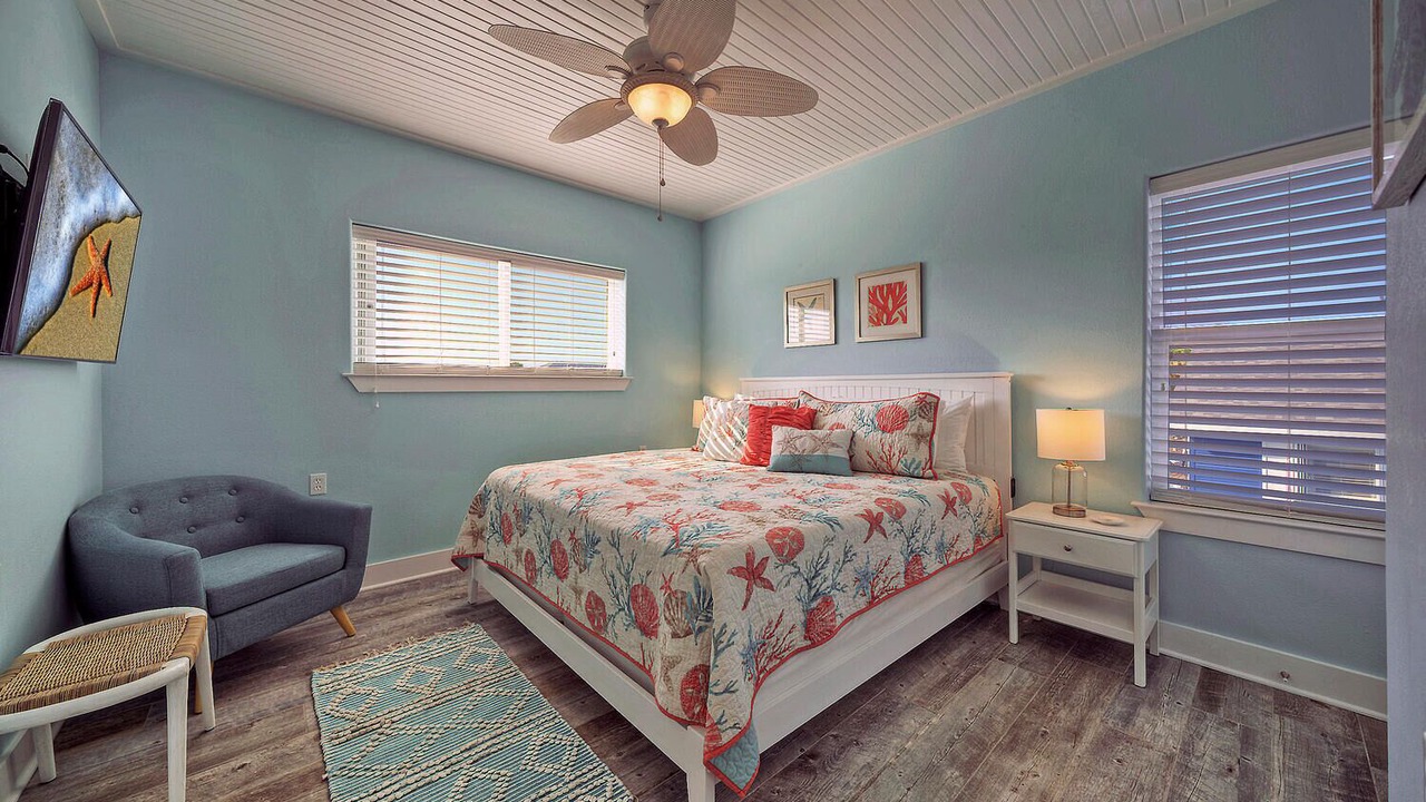 Photo of Bedroom in Leeward Sands