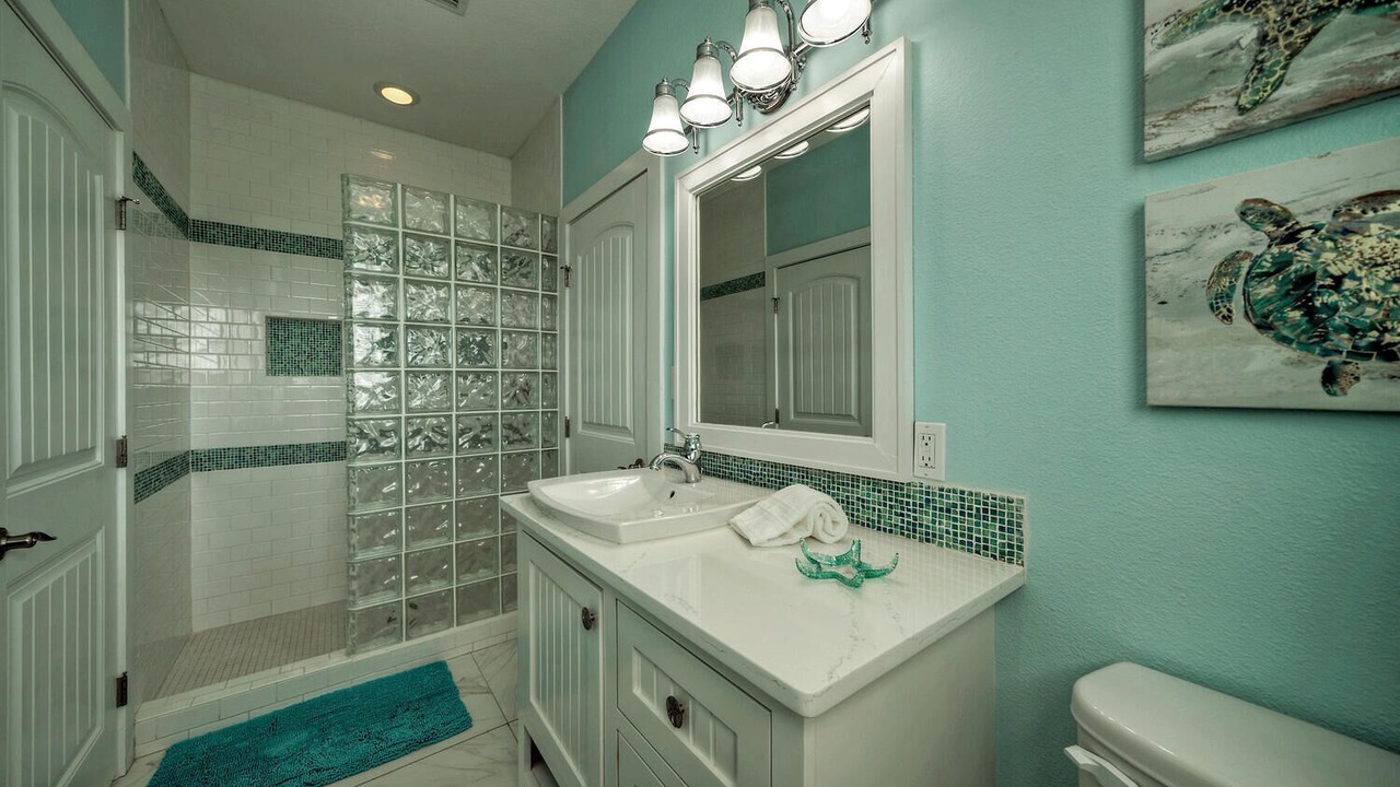 Photo of Bathroom in Leeward Sands