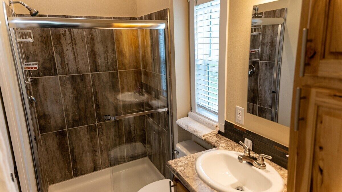 Photo of Bathroom in Satin