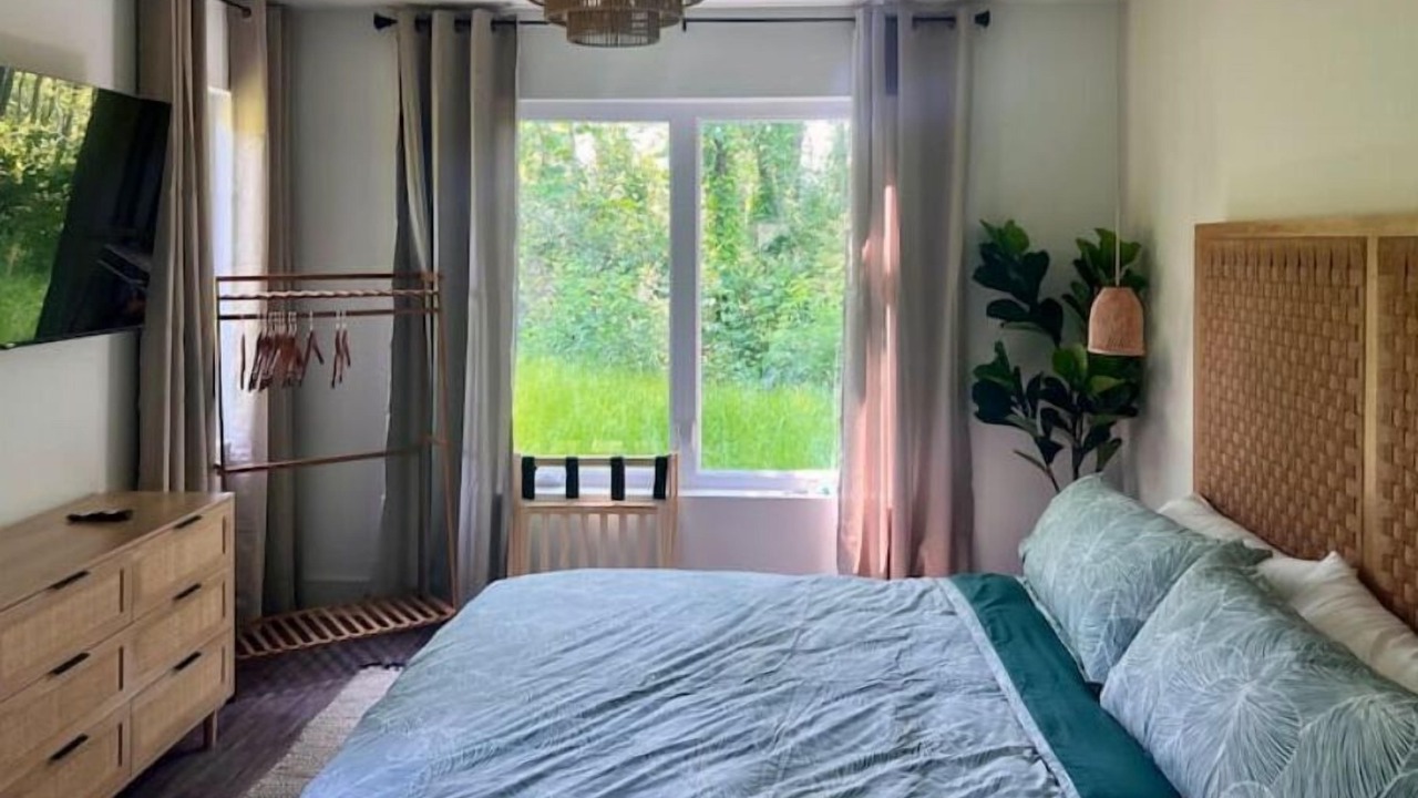 Photo of Bedroom in Kodak