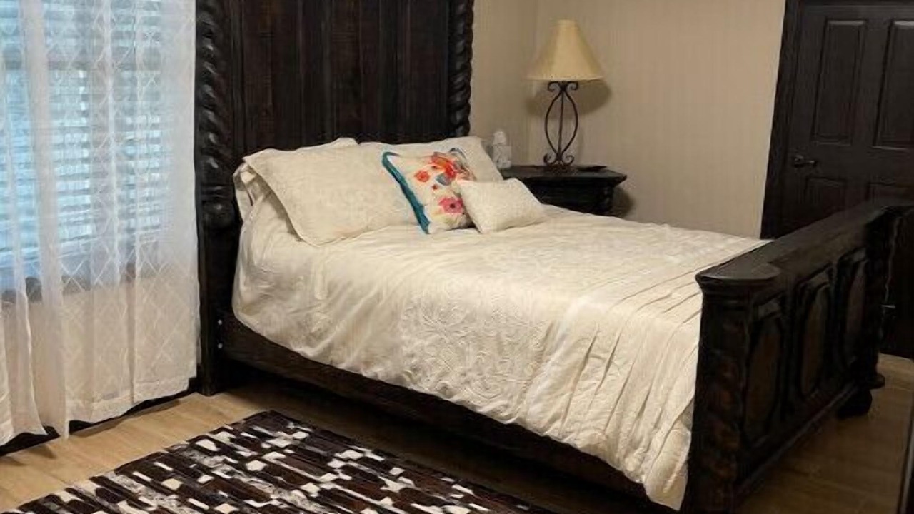 Photo of Bedroom in Hoyt