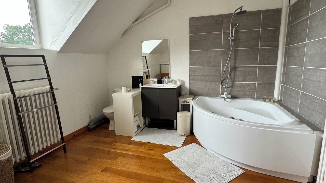 Photo of Bathroom in Congis-sur-Therouanne