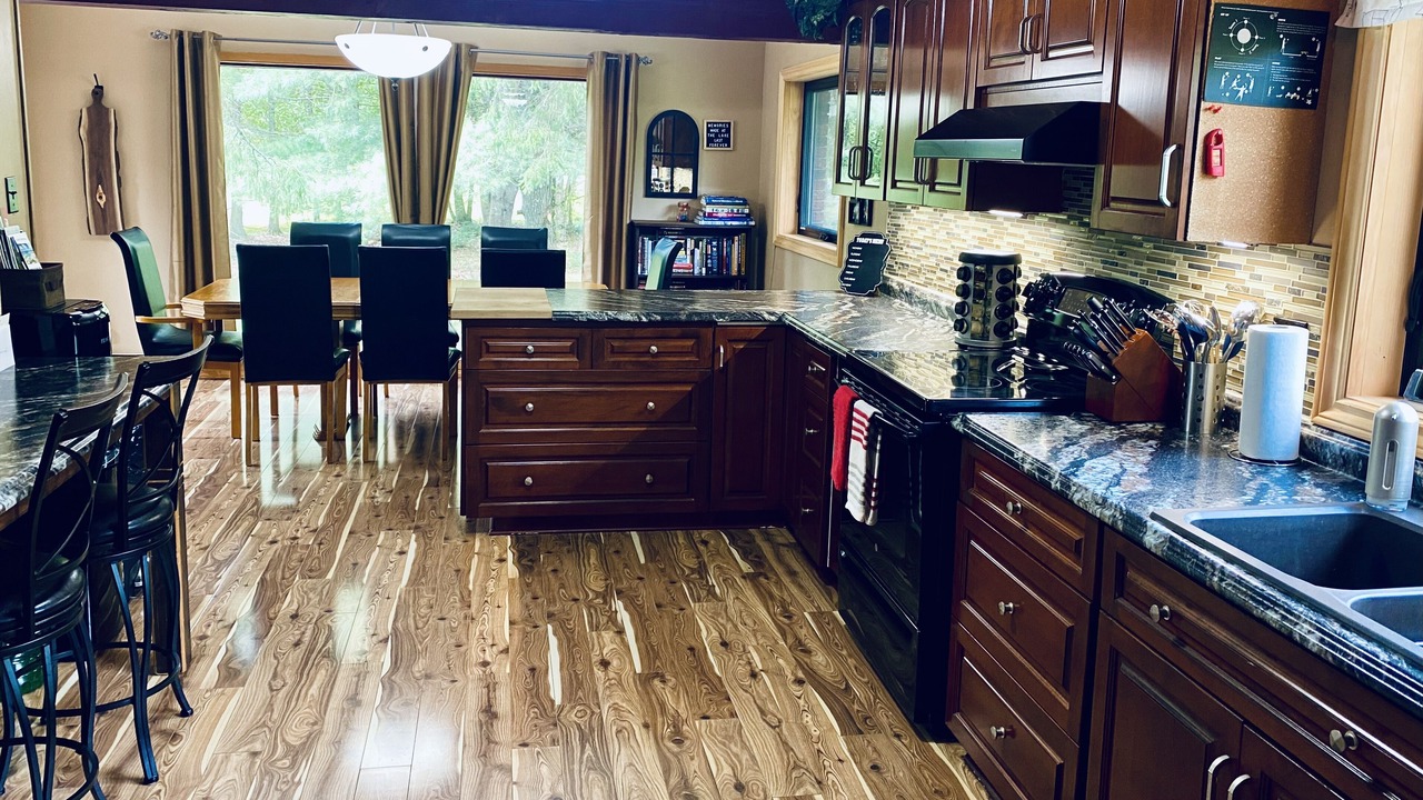 Photo of Kitchen in Broadbent