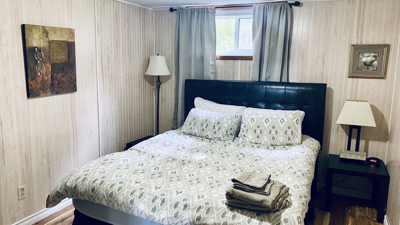 Photo of Bedroom in Broadbent