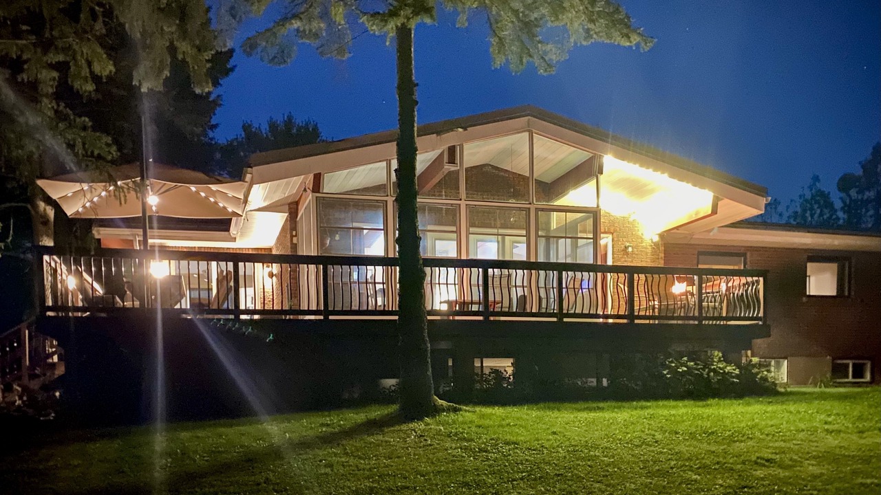 Photo of Outdoor in Broadbent
