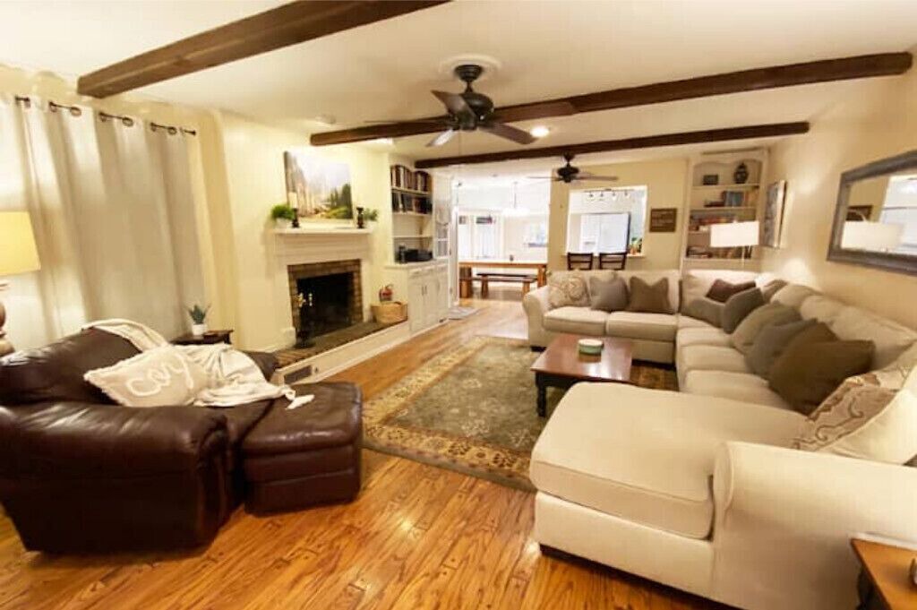 Photo of Livingroom in South Tulsa