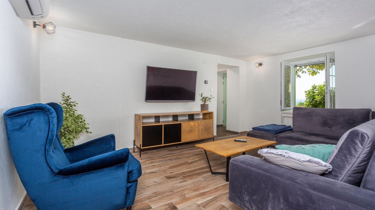 Photo of Bedroom in Smrika