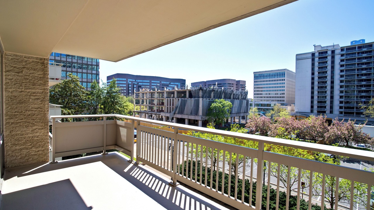 Photo of Patio Balcony in Crystal City